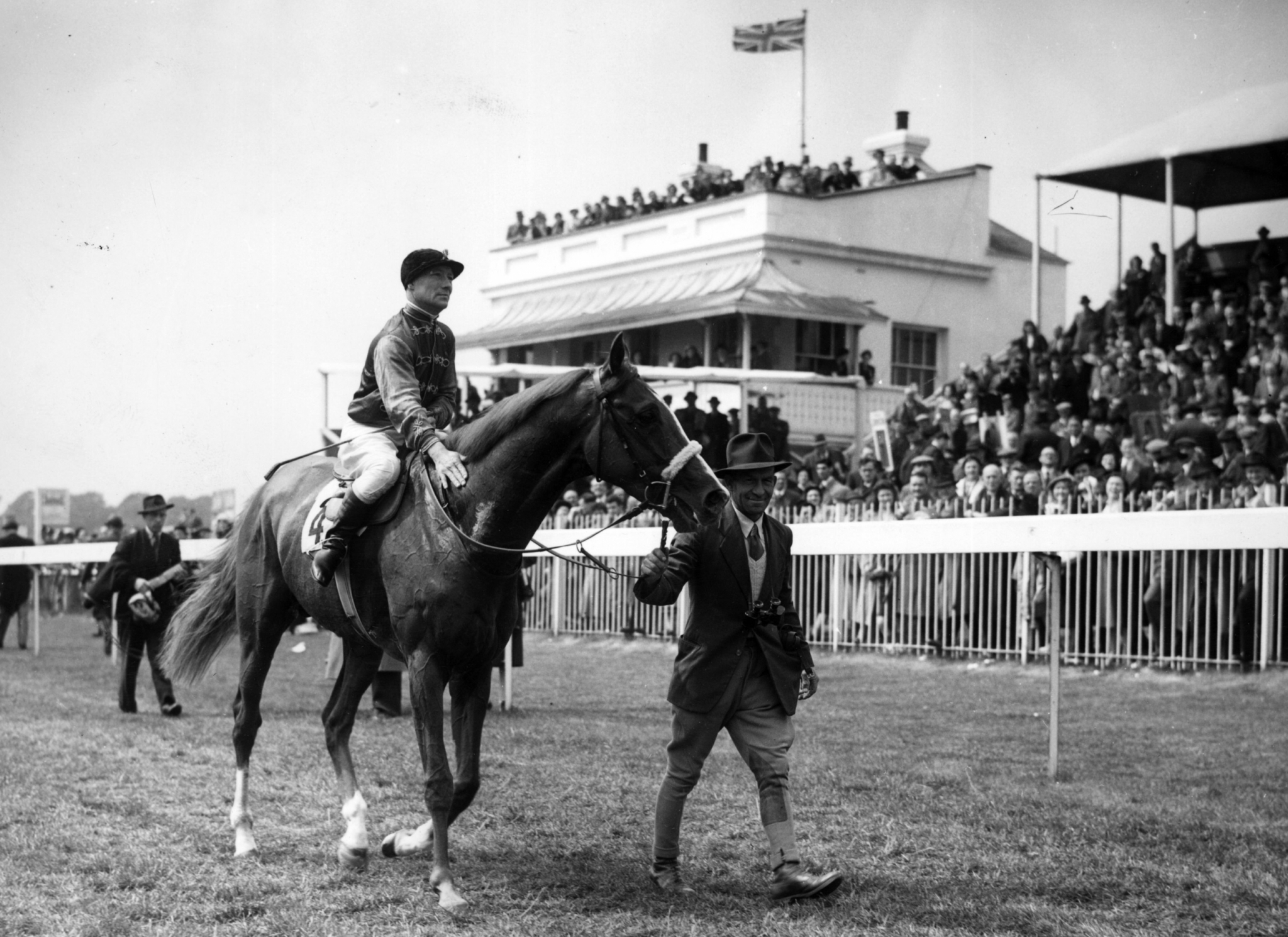 Vintage Silver Cup Supreme Horse-Riding Saddle