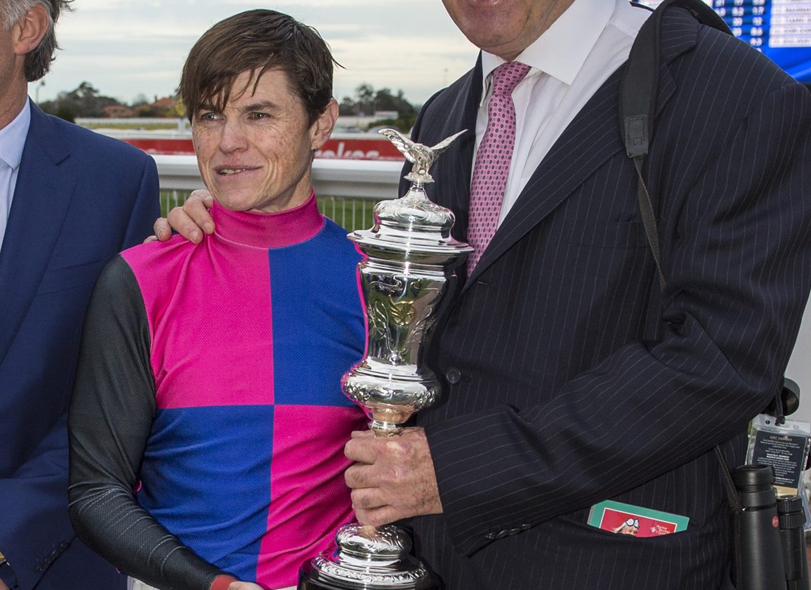 Craig Williams contratado para montar a James J Braddock en la Melbourne Cup